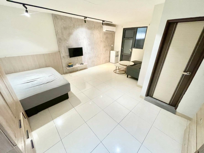 🔥東區陽台獨洗🔥可雙租補🔥飲水機子母車🔥近體大一中街 - Image 1