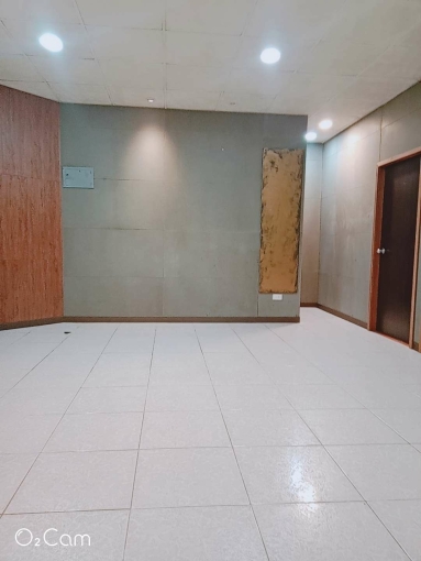 實木窗台，禪風水泥牆風格（第1張）