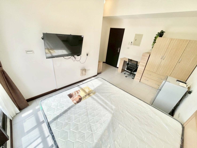 🔥中區超新電梯套房🔥陽台獨洗🔥乾濕分離🔥近一中街、台中火車站 - Image 4