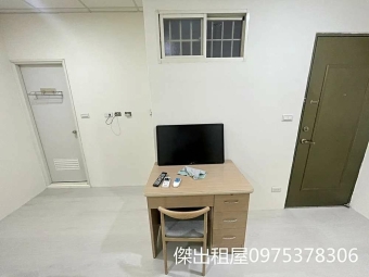 傑出租屋/站前一層2戶,獨洗,可補助 - Image 7