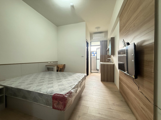 大里二期一卡皮箱入住精美全新電梯套房（第2張）