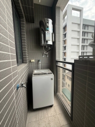 大里二期一卡皮箱入住精美全新電梯套房（第4張）