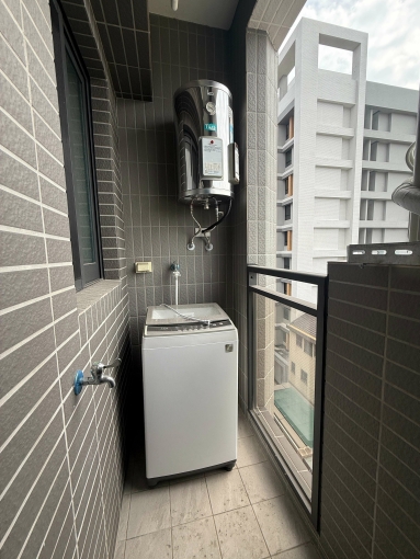 大里二期一卡皮箱入住精美全新電梯套房（第4張）