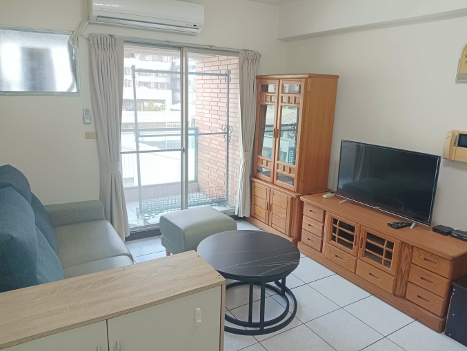 整層住家|生活機能佳|近中國醫藥大學|可租補可戶籍 - Image 1