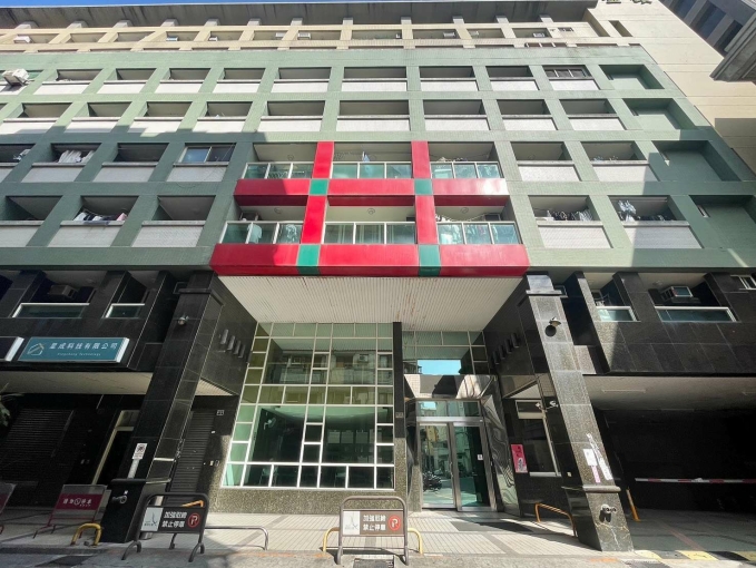 逢甲限制級秒殺🔥台水電🏅24H管理員🎀陽台獨洗曬（第1張）