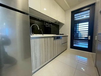 租屋找77過好年✿中路絕美三房車,附更衣室浴缸,可貓（第11張）