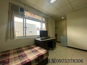 傑出租屋/近開南平價套房,冷氣已更新 - Image 5