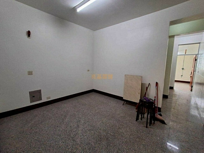 兆基社會住宅🏡伸港翻新透天六房三衛超大空間（第3張）