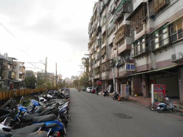免仲介費 中原至尊社區內1樓網路小套房出租 另付水電費（第13張）