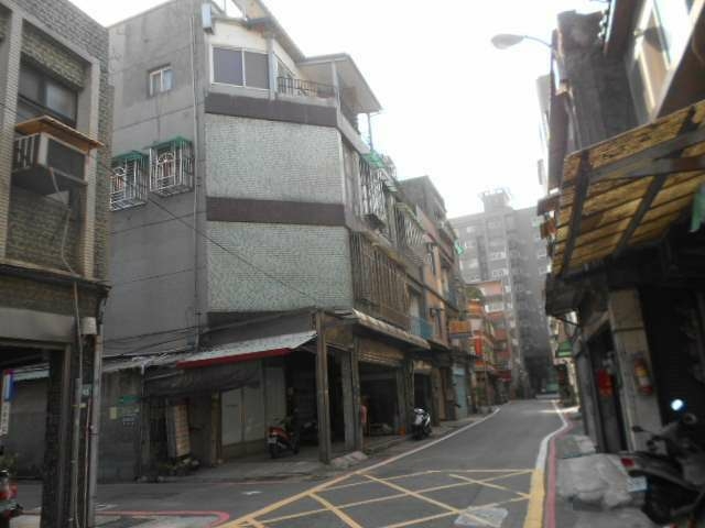 免仲介費 近桃園火車站及市政府公寓3樓網路大套房出租 只付電費（第12張）