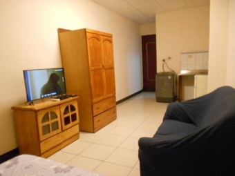 免仲介費 近桃園火車站及市政府公寓3樓網路大套房出租 只付電費（第2張）