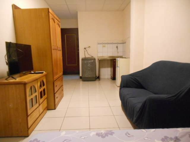 免仲介費 近桃園火車站及市政府公寓3樓網路大套房出租 只付電費（第3張）