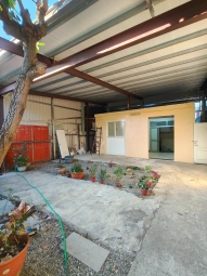 橘子🍊老樹公園8米寬大庭院一樓平房🍊可營登一切來談😊（第4張）