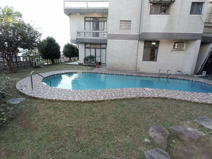 陽明山優質社區泳池別墅（第12張）