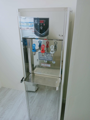 教育大學電梯大樓 全新裝潢套房0982288168林 - Image 9