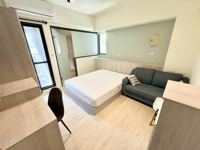 北屯區質感秒殺套房🔥超大陽台獨洗💓衛浴開窗✨可租補🎊（第1張）