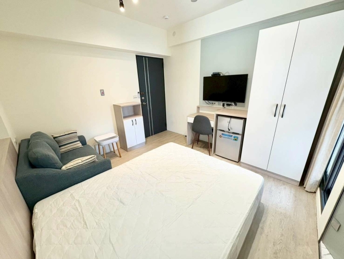 北屯區質感秒殺套房🔥超大陽台獨洗💓衛浴開窗✨可租補🎊（第3張）