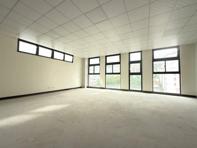 ⚡稀有釋出｜近幼獅交流道｜氣派門面全新挑高SRC廠辦📦🚛（第2張）