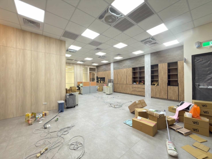 ⚡稀有釋出｜近幼獅交流道｜氣派門面全新挑高SRC廠辦📦🚛（第8張）