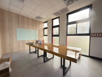 ⚡稀有釋出｜近幼獅交流道｜氣派門面全新挑高SRC廠辦📦🚛（第5張）