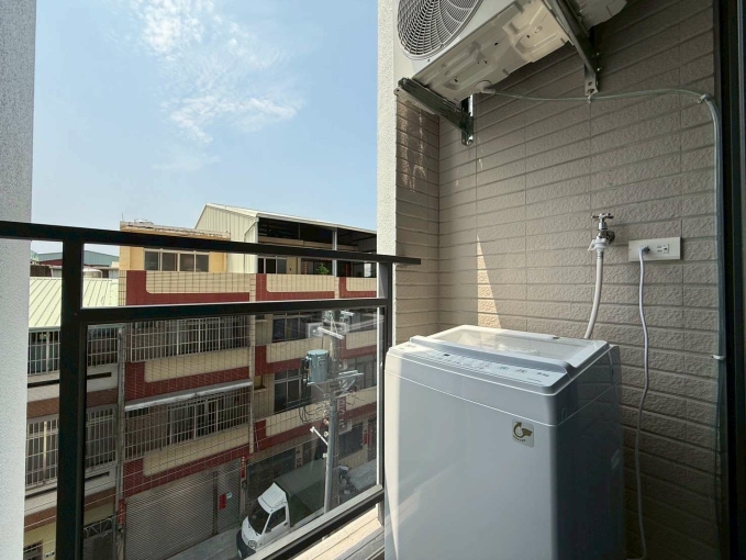 🔥南屯整棟全新電梯🔥可租補流理台🔥飲水機子母車🔥近烏日高鐵（第4張）