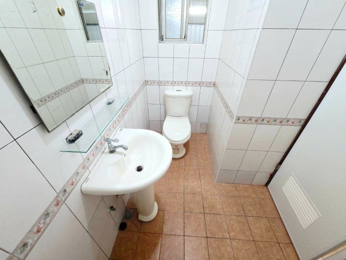 文山/澄清/騎樓透天店面 - Image 8