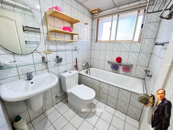 租-中國醫-四房附車位*24小時管理-傢俱家電全(含管含車)（第11張）