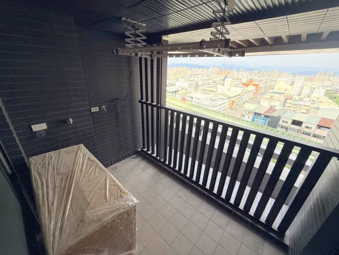 🏙️ NPH【潤隆VVS1】西屯青海路地標美宅|中高樓層採光兩房|可租補、台水電、車位需另租 📌(第9張)