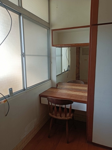 1000元的首月優惠,透天二樓雙間雅房,有各自有陽台與冷氣(第6張)