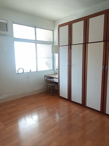 1000元的首月優惠,透天二樓雙間雅房,有各自有陽台與冷氣(第3張)