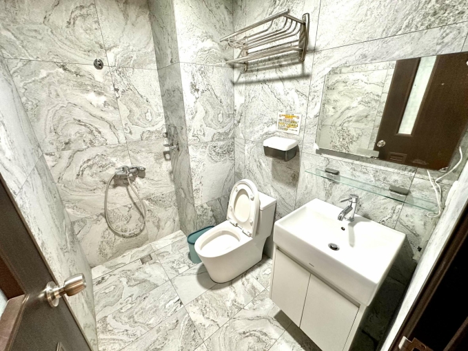 整棟極新⚡可租補✨超大空間✨陽台獨洗（第8張）