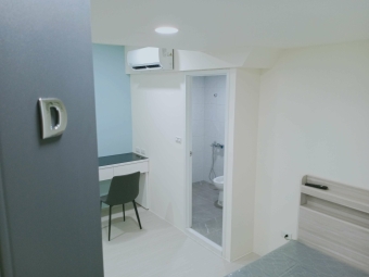 ( 降500到1000)電梯大樓教育大學全新裝潢套房 - Image 11