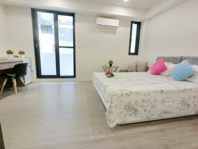 一中❤️陽台洗衣機❤️沙發❤️（第2張）