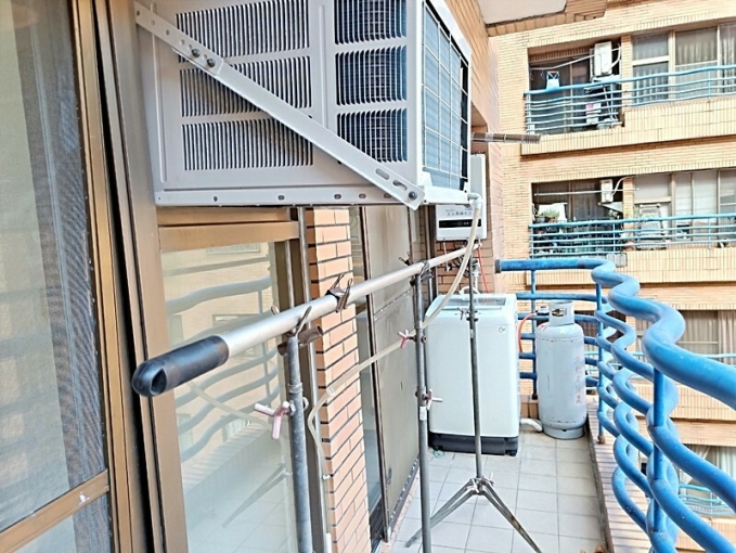 奉化商圈獨立大套房前陽台獨洗含管理費（第8張）