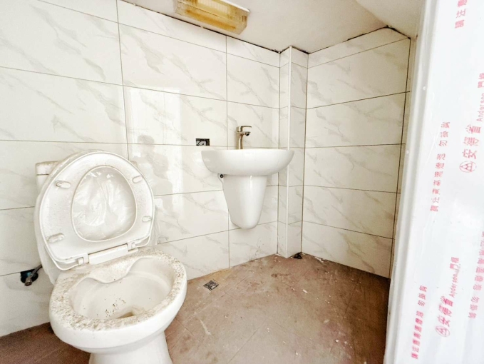 租客勞基法免費諮詢💖台水台電計價全新完工未住角間舒適空間可營業登記有有廁所可以上免爬樓梯1樓店面（第4張）