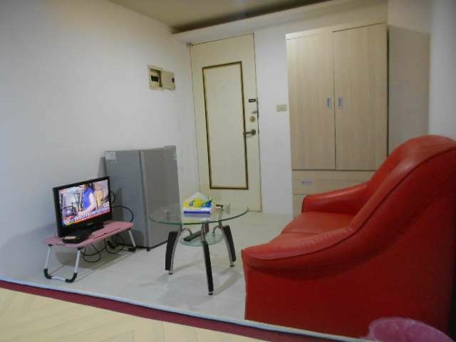 免仲介費 中壢市區延平路旁電梯6樓獨立式網路大套房出租（第7張）