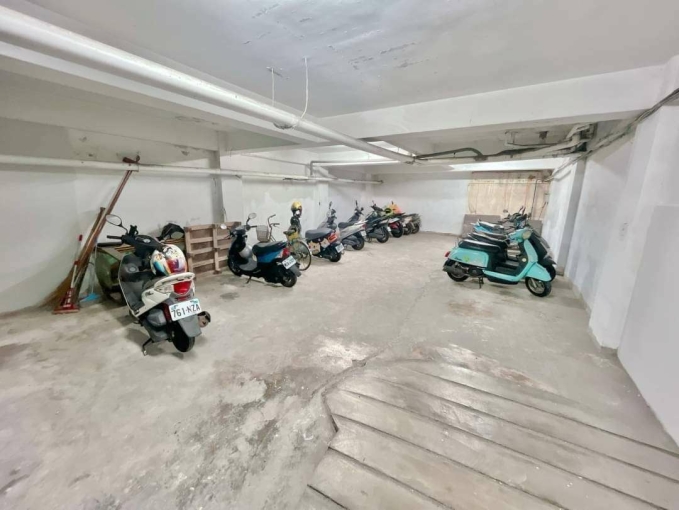 🏡西屯🏡可租補🏡乾濕分離🏡採光佳🏡獨洗曬🏡通風佳🏡木頭地板（第8張）