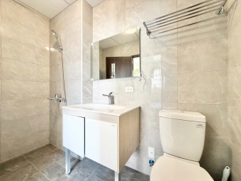 高鐵5分鐘🏅台水電🎀一層兩戶🔆陽台獨洗曬（第10張）