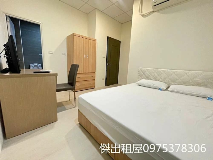 傑出租屋/全新一層2戶,可補助,獨洗 - Image 2