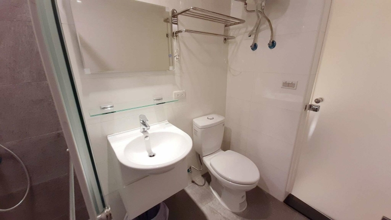 一樓全新大套房*乾濕分離洗脫烘*瓦斯熱水 - Image 15