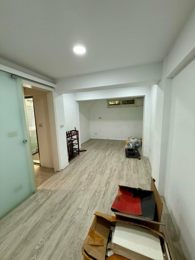 新店市區別墅 三房二廳三衛大陽台 裕隆商城 - Image 13