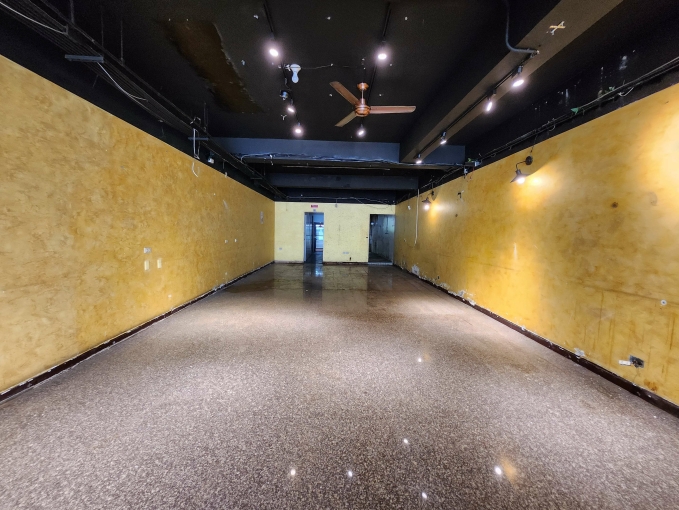 中山路正馬路透天金店面．適診所或生活百貨連鎖加盟店速洽（第9張）