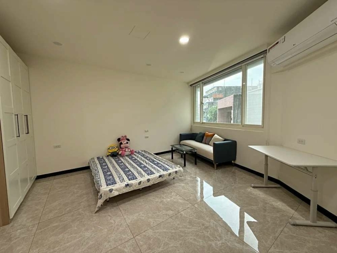 傑出租屋/全新裝潢,中路稀有大空間,採光佳,可補助! - Image 6