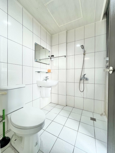 陽台獨洗🍀租屋補助🍀電梯🍀飲水機🍀子母車🍀機車位🍀可短租半年（第5張）