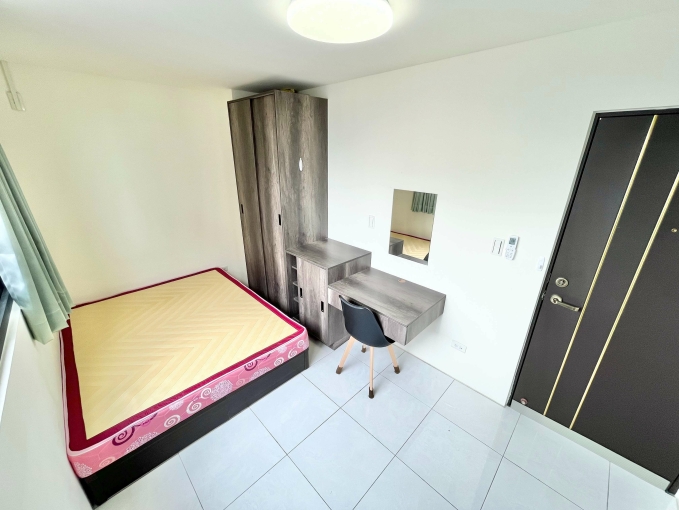 陽台獨洗🍀租屋補助🍀電梯🍀飲水機🍀子母車🍀機車位🍀可短租半年（第2張）