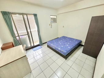 走路到逢甲大學｜稀有電梯套房｜獨洗曬台水電（第1張）