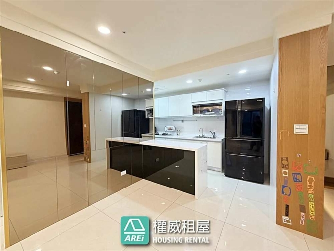 坐擁極景港灣，獨享森活x三多商圈x獅甲捷運x福懋悅然泡湯浴缸（第2張）