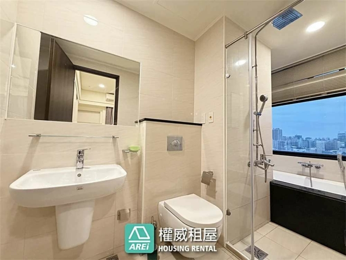 坐擁極景港灣，獨享森活x三多商圈x獅甲捷運x福懋悅然泡湯浴缸（第10張）