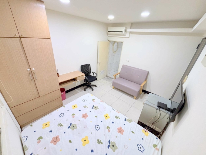 透天套房☆獨立洗衣機☆飲水機☆子母車（第6張）