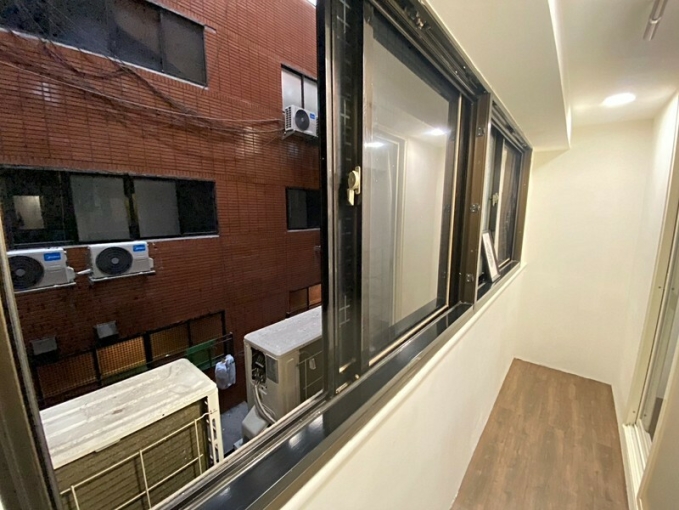 ⭐️台北橋捷運陽台套房/可寵物可補助/代收包裹(第13張)